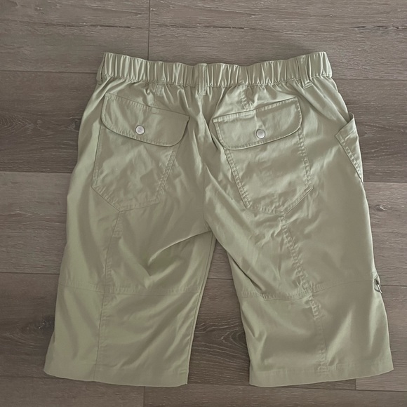 Shorts - Picture 4 of 5